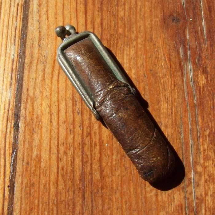 Antique lady's leather purse knife