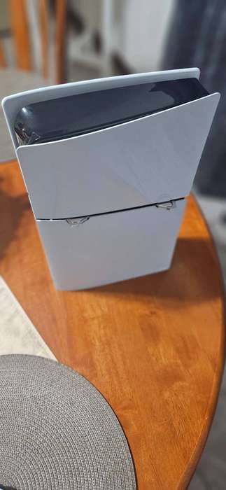 Sony PlayStation 5 (PS5) Slim 1TB