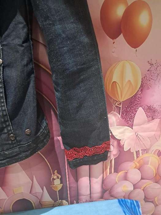 Denim Jacket : XS