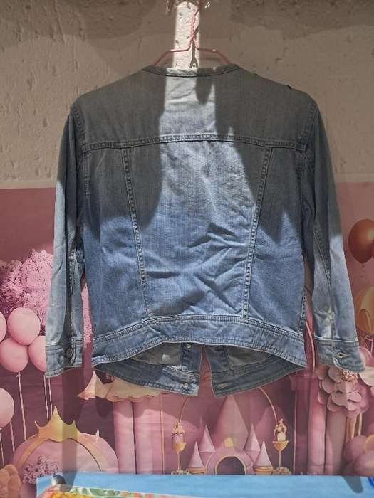 Denim Jacket : Small