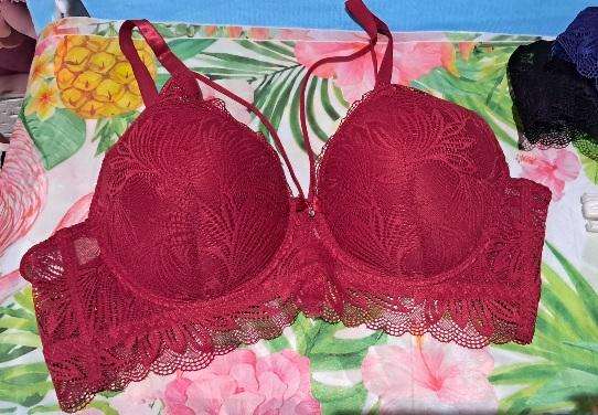 Bra:  46D