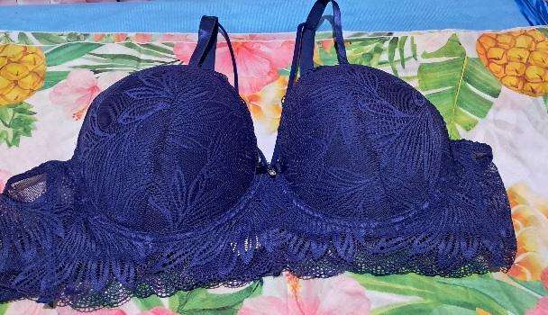Bra:  46D