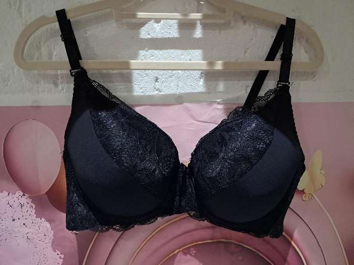 Bra:  36C