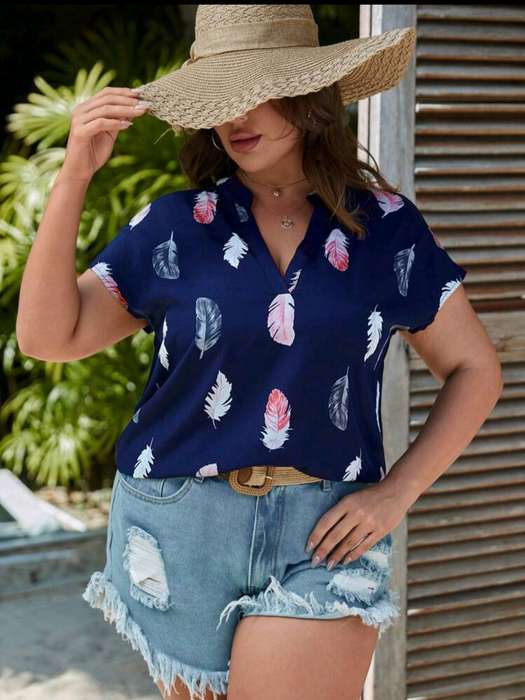 Stunning Top: 4XL