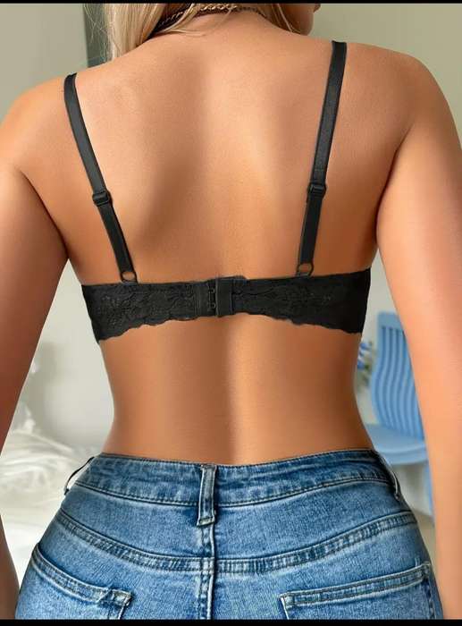 Bra:  36B