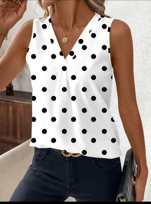Polka dot Top: Large
