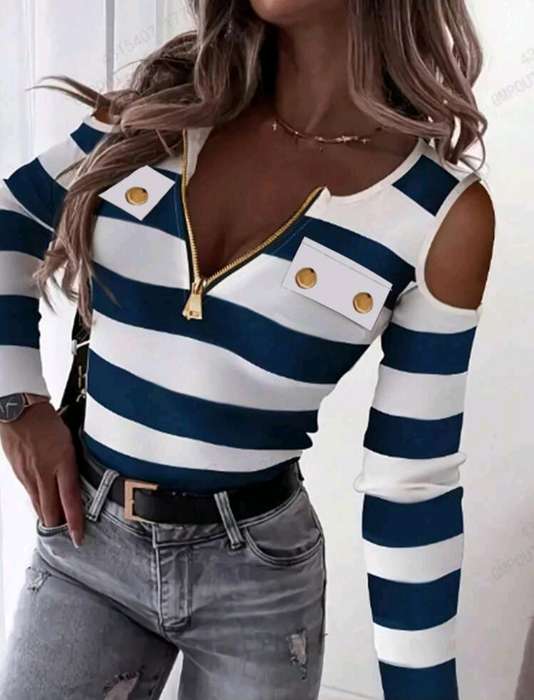 Stunning Long sleeve  Top:  XL