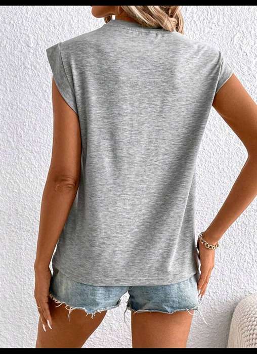 Stunning  Top: XS