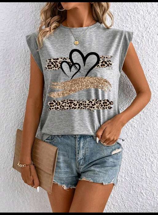 Stunning  Top: XS