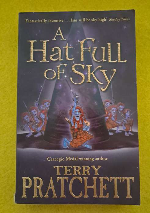 A hat full of Sky - Terry Pratchett