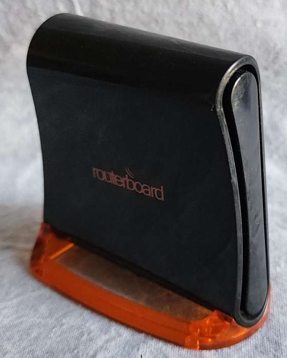 MikroTik hAP mini - 2.4GHz mini desktop Wi-Fi Router