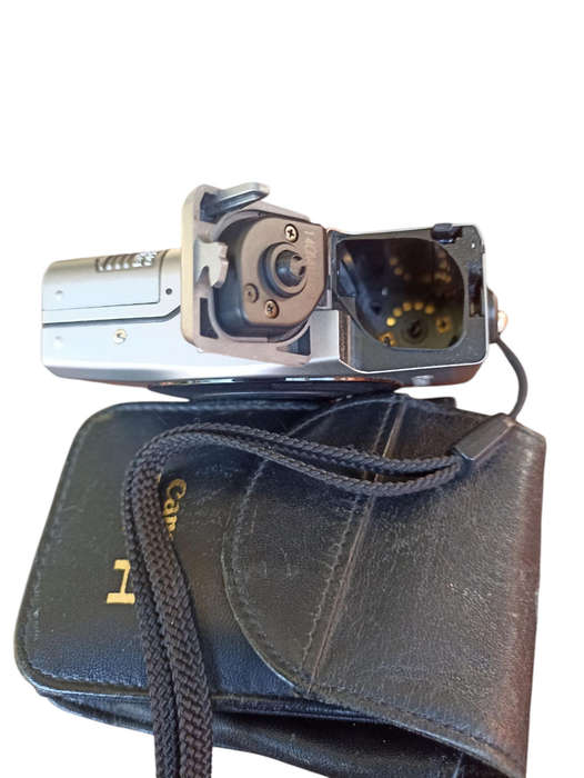 Canon ELPH 370z point &shoot 35mm Camera with leather case