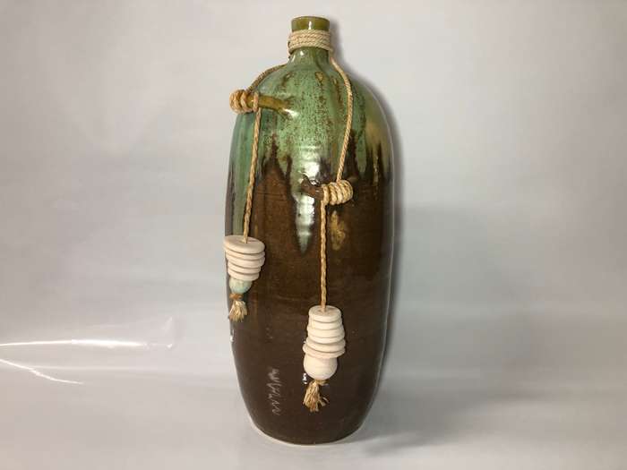 LARGE VINTAGE POTTERY VASE - 43CM