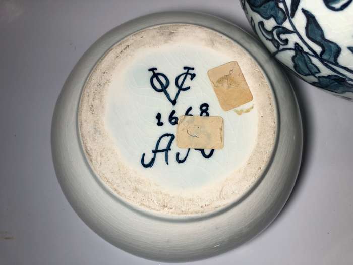 3 BLUE AND WHITE PORCELAIN JARS - PLEASE SEE ALL PHOTOS