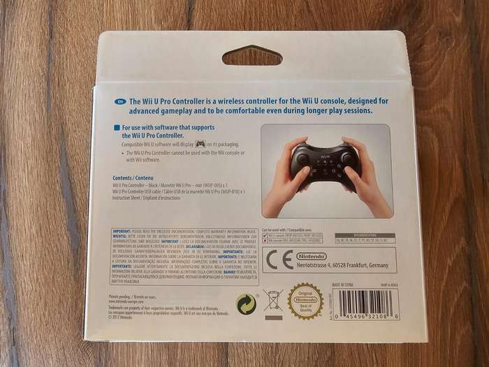 Nintendo Pro Controller Black - Nintendo Wii U