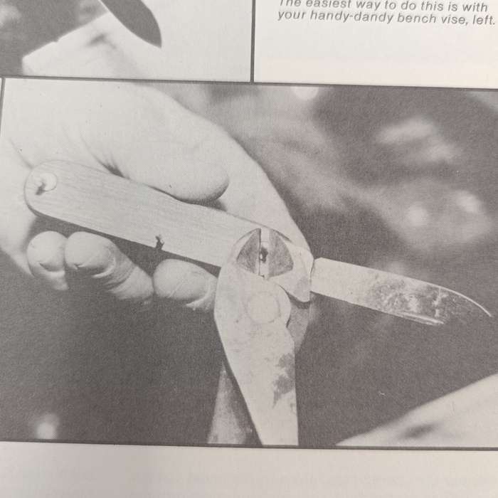 Gun digest book of Knifemarking - Lewis & Combs 1989