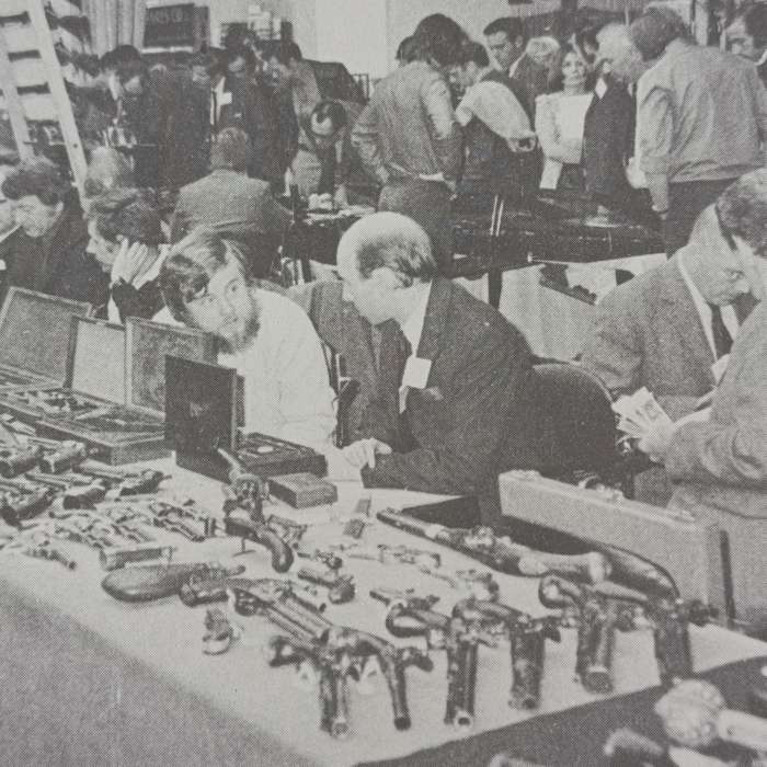 Antique guns and Gun Collecting by Frederick Wilkinson 1974 edition