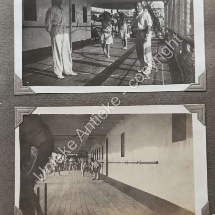 Album with about 200 photos Dating from 1930