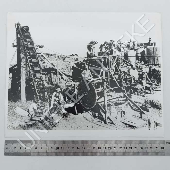 Antique photo reprint of mining at Kimberley Big hole