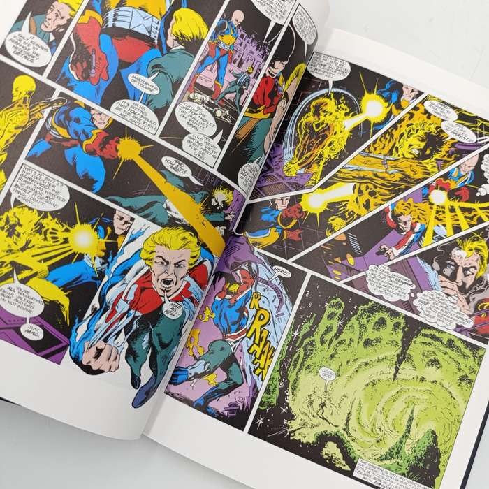 Marvel #43 Captain Britain - A crooked world graphic novel
