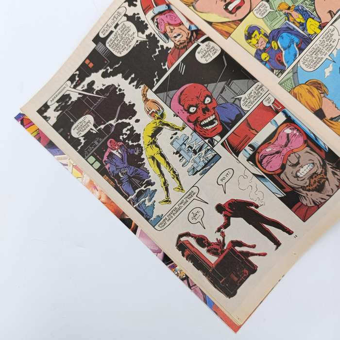The  Incredible Hulk #400 and #403 comics - 1992/1993 issue