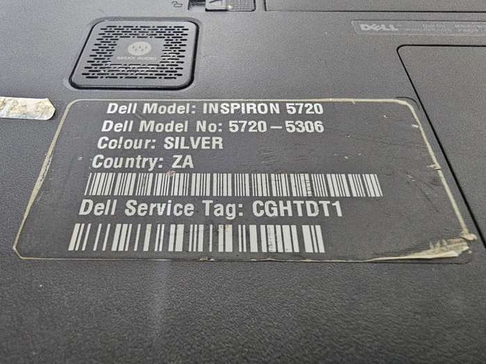 Dell Inspiron 5720 - i7 8GB RAM 500GB HDD - Needs a new screen