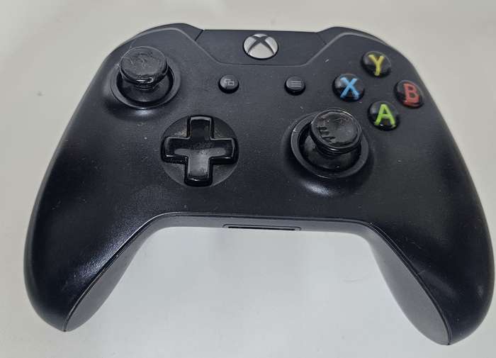 Gamers Dream Deal! Xbox Series X + 3 Controllers  READY TO PLAY!
