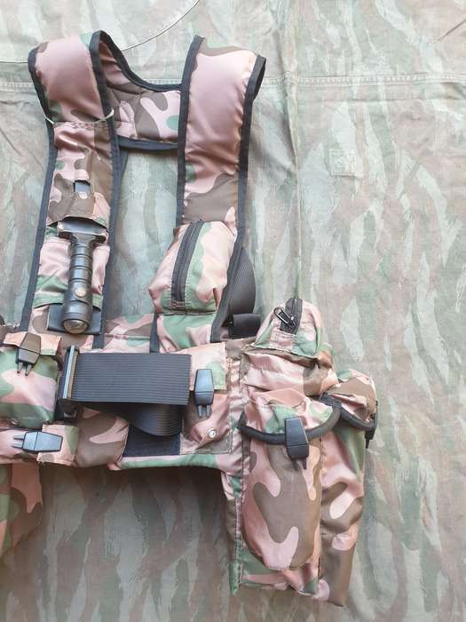REPRO modern REMAKE patt 90 "cabbage patch" camo Niemoller style SA SF Recce assault vest