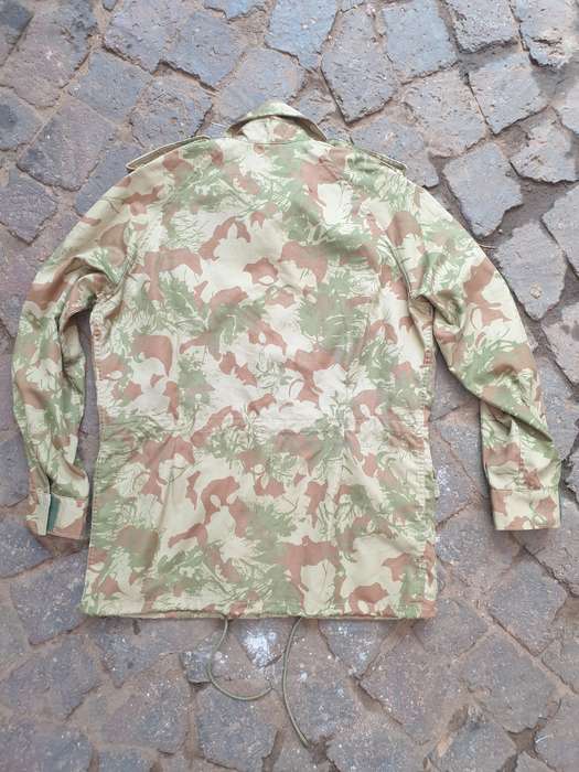 original bushwar period dated 71 (obsolete) SAP era 2nd patt camo bush-jacket used small size (med)