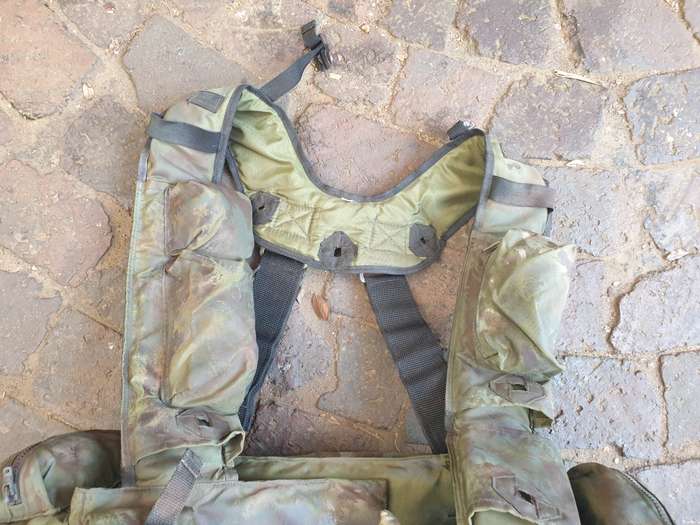 100% original Recce (SA SF) issued modern circa early 2000s type Niemoller olive green battle-jacket