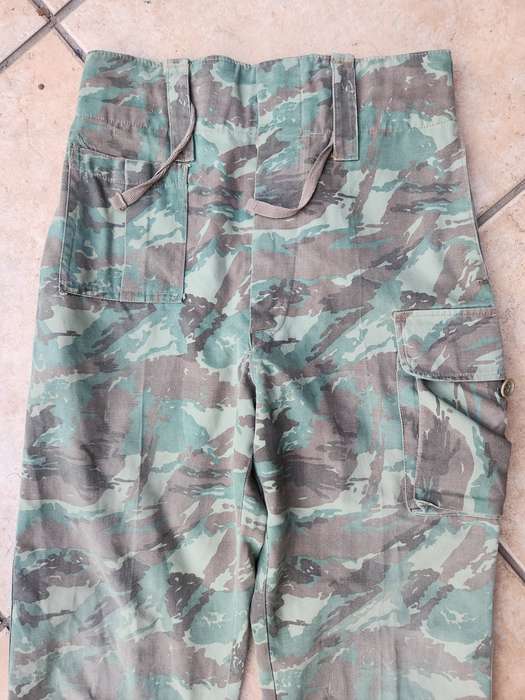 original SWA/Angola bushwar era 32 Bn summer patt camo pair of trousers good clean used condition sz