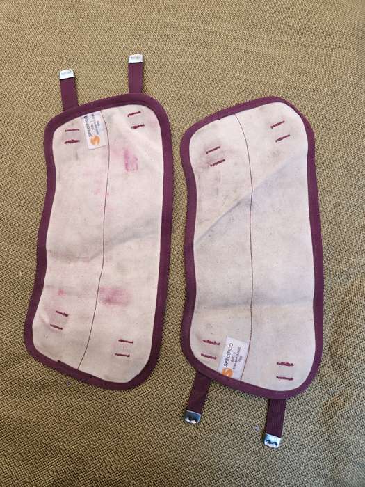 hard to find 100% original SADF era pair of SAMS medic parade ceremonial dress "puttees" (leggings)