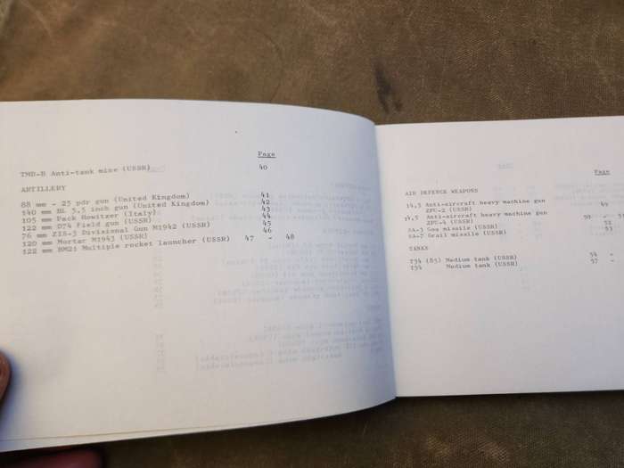 100% original SWA/Angola border war era SADF issued small FPLM (Moz) weapons recognition manual