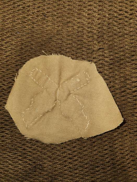 100% original British turn-of-the-century bullion sleeve badge (Light Inf?) for best Company shot