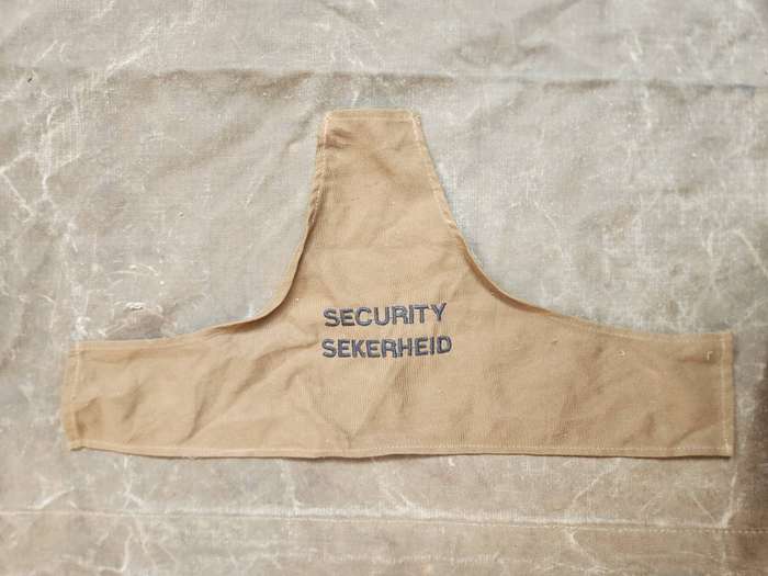 unused hard to find 100% original SADF era nutria field-dress SECURITY arm brassard SAAF or SAN use?