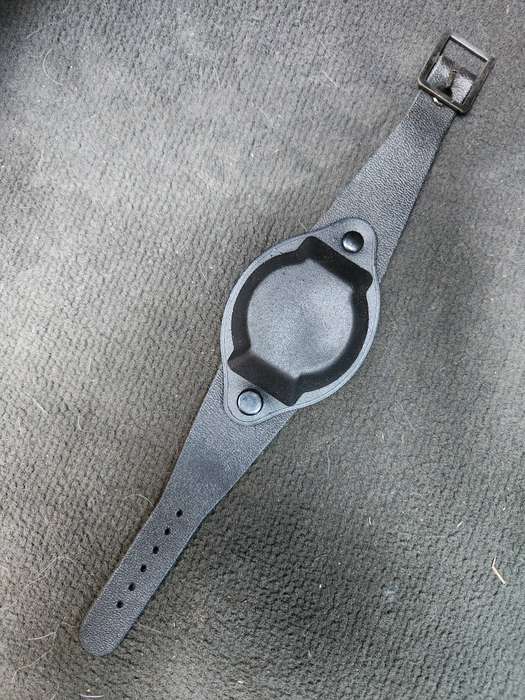 100% original 80s era type pvt purchase black watch cover leather strap & plastic watch dome (cover)