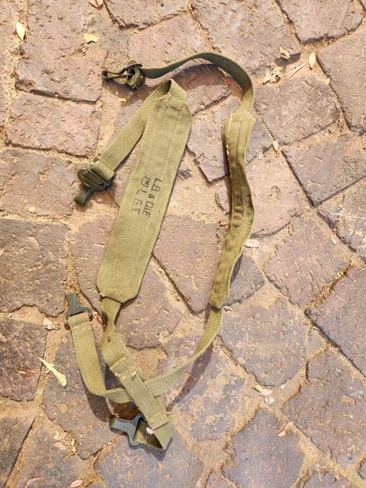 100% original less common & not often seen pair patt 61/64 SADF webbing lightweight shoulder straps