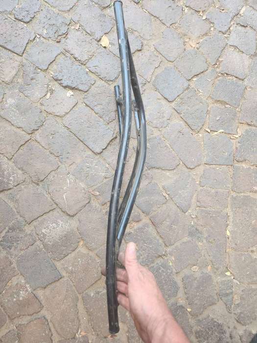 intact (straight & undamaged) SA Army Para Bn issue allu Bateleur 90 pack "butterfly" rucksack frame
