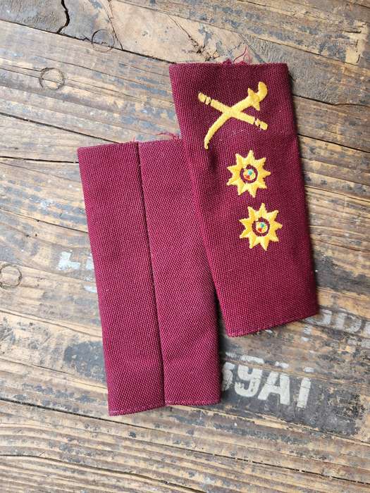 100% original less common & not often seen pair SAMS interim period (post 94) Lt General rank pair
