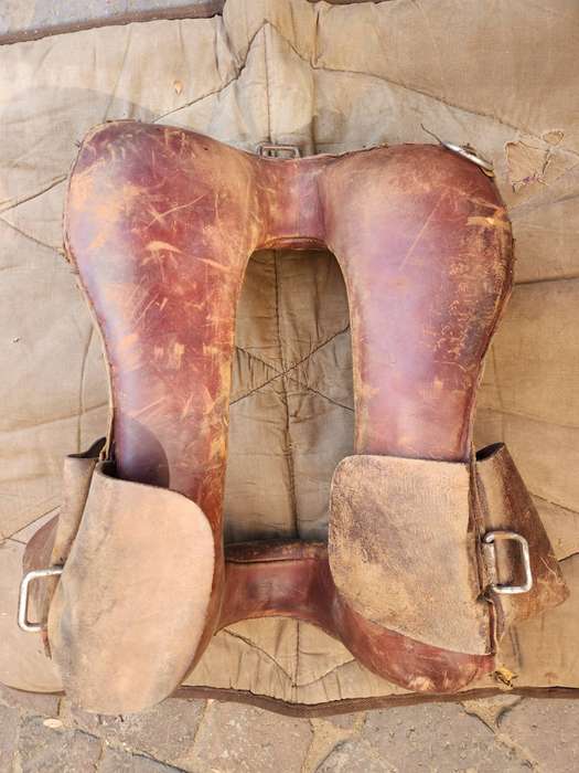 100% original SADF era SWA/Angola bushwar period used McClellan horse mounted troops sadldle & pad