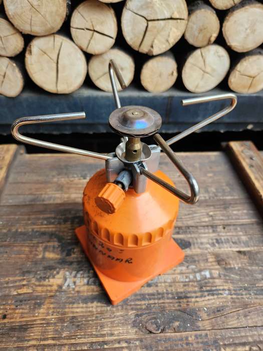 orignal SWA/Angola bushwar era popular pvt purchase PLEIN type small pers gas stove (named SAP mbr?)