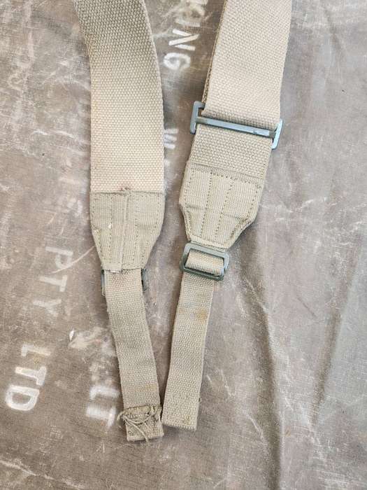 good clean unmarked 100% original SADF era cotton canvas patt 70/73 type olive green R4 weapon sling