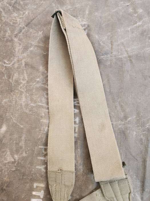 good clean unmarked 100% original SADF era cotton canvas patt 70/73 type olive green R4 weapon sling
