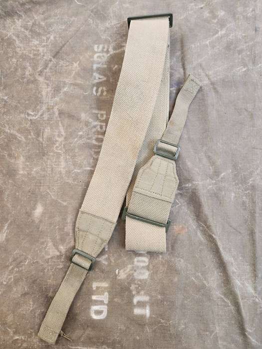 good clean unmarked 100% original SADF era cotton canvas patt 70/73 type olive green R4 weapon sling