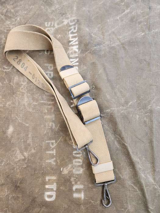 original (uncommon) SADF era used (IDF supplied) GALIL (R4)rifle sling complete clean used condition