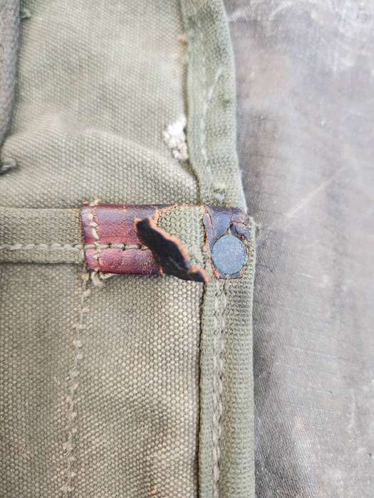 100% original dated WW2 M-1943 USGI issue canvas e-tool carrier used intact condition (ink stamps)