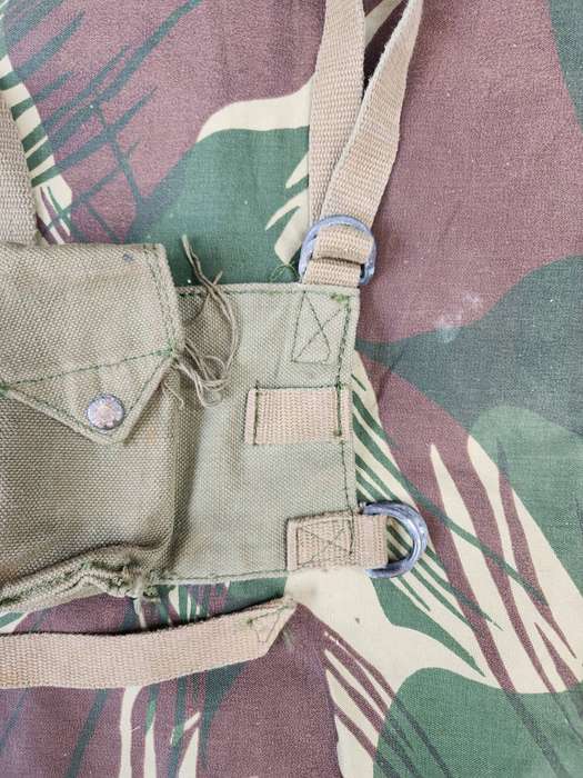 good clean 100% original cond. 4 mag Rhod Pvt Purchase Feradays & Son's FN FAL canvas chest webbing