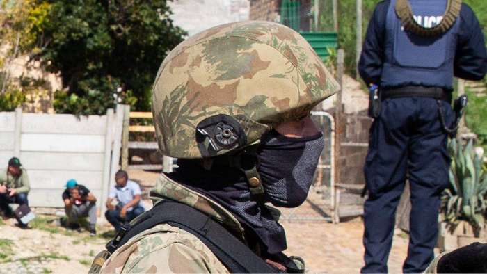 100% original top quality ballistic helmet (sold as display item) - SAP STF issued type black kevlar
