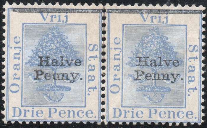 OFS 1896 ½d ON 3d ULTRAMARINE PAIR, LEFT STAPM WITH ''Peuny'' VARIETY - MM CV R1810