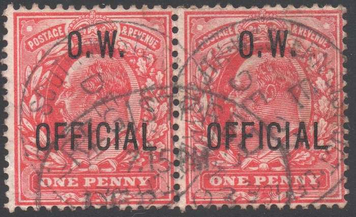 GREAT BRITAIN OFFICIALS : SG037 1d SCARLET ''O.W. OFFICIAL'' PAIR - VFU - CV £360(2017)